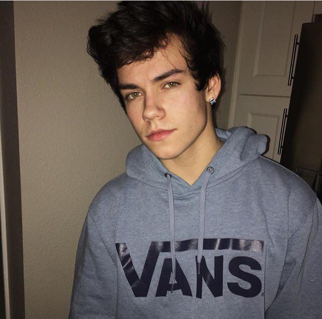 Wesley Tucker